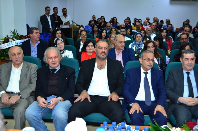 مناقشة رسالة دكتوراه في كلية الاقتصاد 