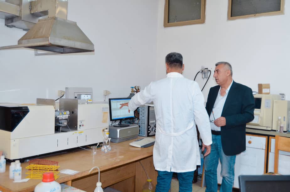 باستخدام أجهزة نوعية متطورة وبإشراف الأساتذة المختصين ...طلاب المعهد العالي لبحوث البيئة ينحزون أبحاثا متميزة