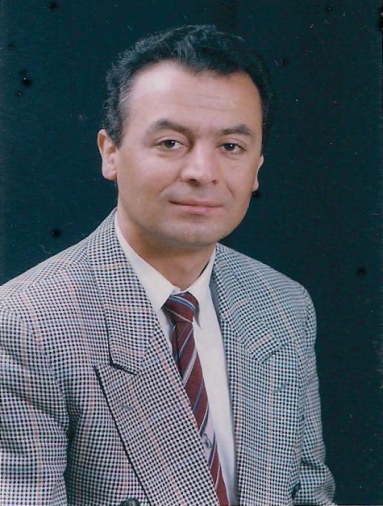 الدكتور أسامة يونس