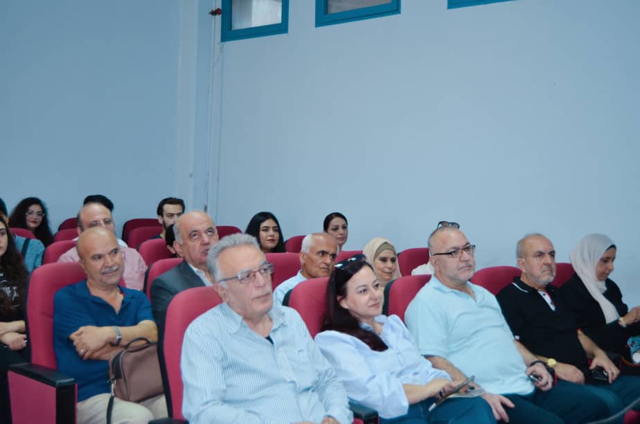 انطلاق فعاليات أسبوع الدراسات العليا لطلاب الدكتوراه في كلية الهندسة الميكانيكية والكهربائية 