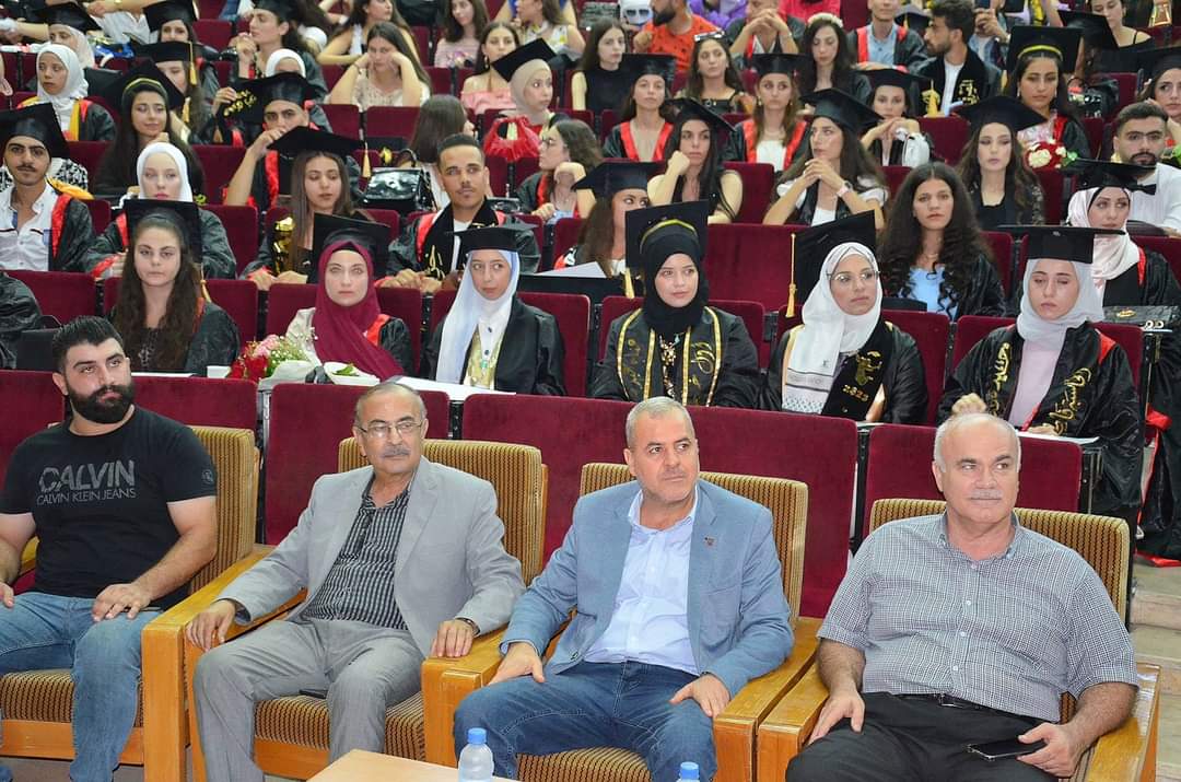 جامعة تشرين تحتفل بتخرج 300 طالب وطالبة من المعهد التقاني للعلوم المالية والمصرفية 