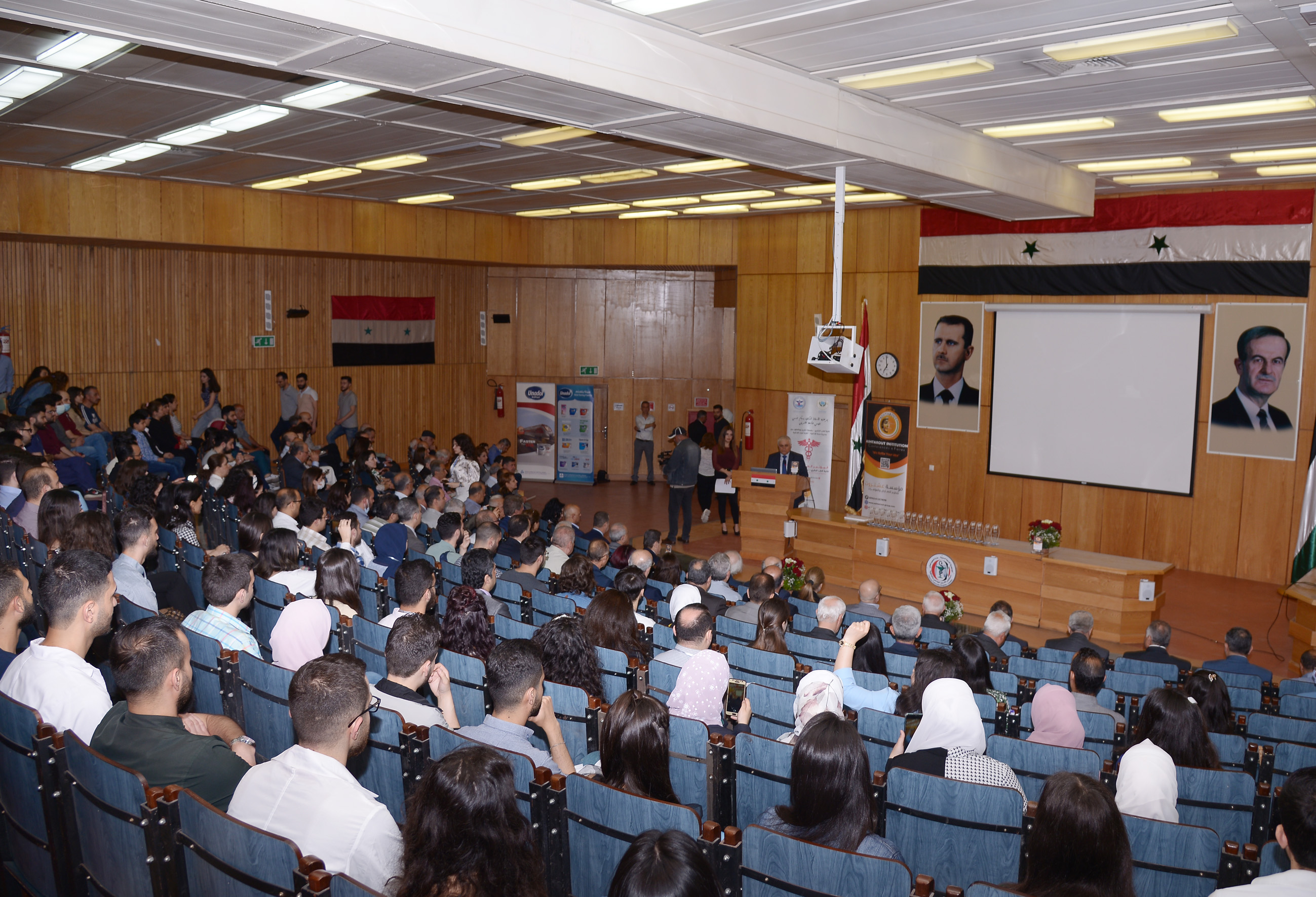 صور من أفتتاح مؤتمر كلية الطب البشري بجامعة تشرين