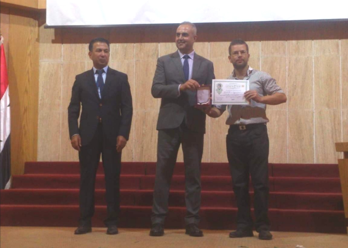 طالب الدكتوراه محمد ابراهيم يحصل على الميدالية الذهبية في معرض الباسل