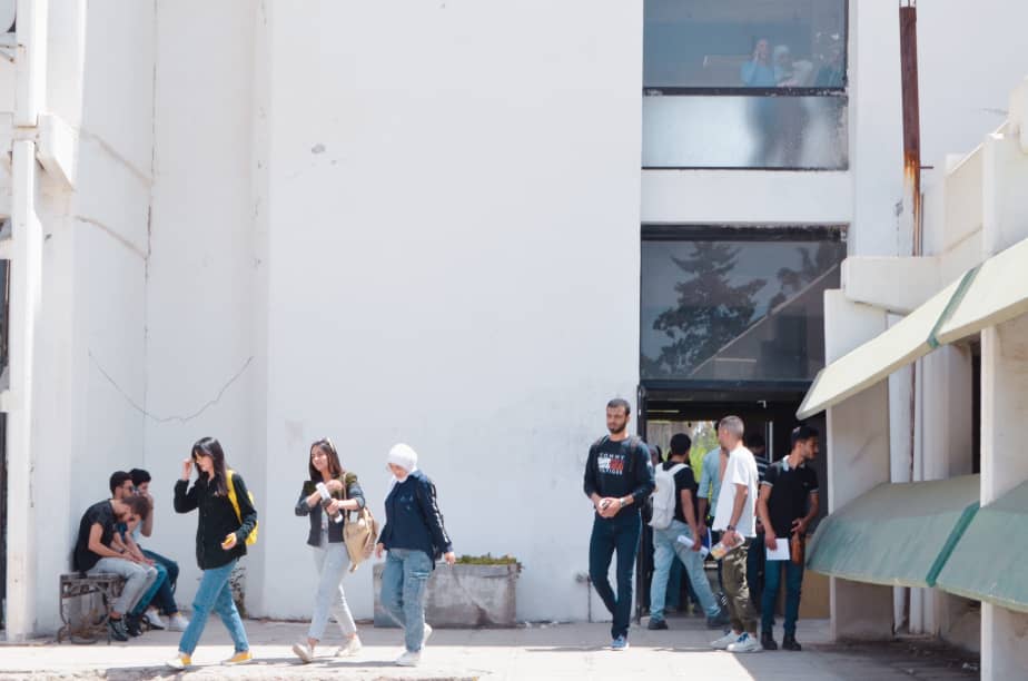 جامعة اللاذقية ترصد آراء الطلاب حول القرارات الوزارية الجديدة